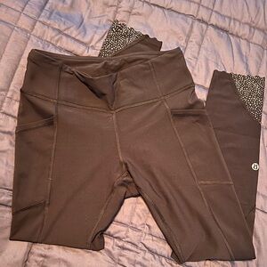 EUC Lululemon Scalloped Legging